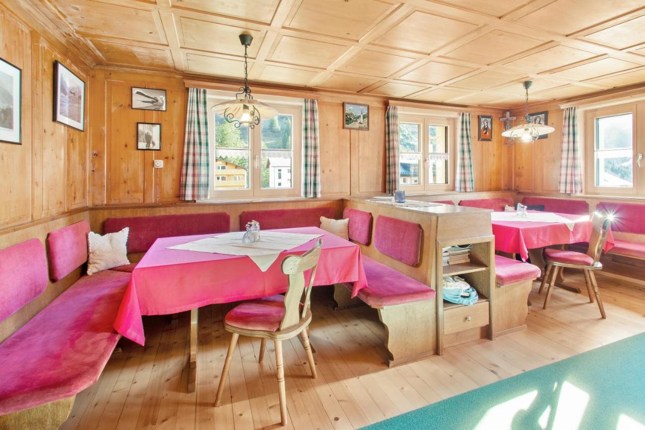 לינה וארוחת בוקר Schröcken Haus Berghof מראה חיצוני תמונה